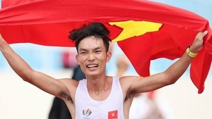Nhà vô địch SEA Games đổi đời nhờ chạy marathon