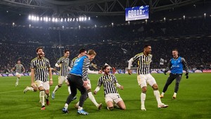 Juventus và Milan cùng thắng tối thiểu ở vòng 18 Serie A