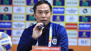 HLV Lê Đức Tuấn tiết lộ CLB Hà Nội dùng đội hình trẻ đấu nhà vô địch châu Á