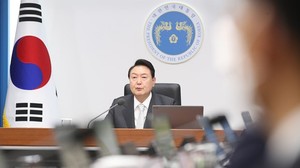 Văn phòng Tổng thống Hàn Quốc họp khẩn sau vụ phóng tên lửa của Triều Tiên