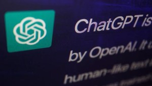 ChatGPT thúc đẩy 'làn sóng' sách do AI viết trên Amazon Kindle