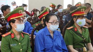 Trả hồ sơ, điều tra bổ sung vụ Nguyễn Thị Kim Hạnh cùng 24 đồng phạm buôn lậu 51 kg vàng