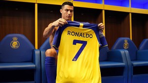 Lộ mức lương thấp khó tin Ronaldo nhận được từ Al Nassr