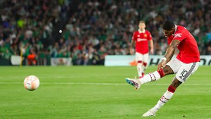 Rashford xé lưới Betis bằng siêu phẩm, MU thể hiện hình bóng nhà vô địch Europa League