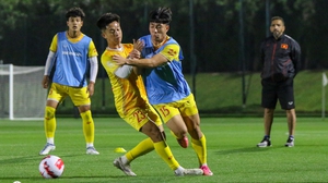 Bóng đá Việt Nam ngày 21/3: HLV Troussier hy vọng U23 Việt Nam đoàn kết