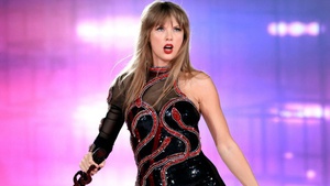 Taylor Swift - nghệ sĩ thu âm còn sống đầu tiên đạt được thành tích này trên Billboard 200