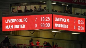 Thua thảm 0-7 trước Liverpool, MU tự lập nên những cột mốc lịch sử đáng quên