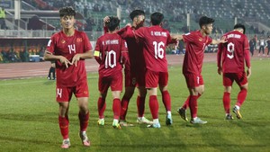 Vì sao HLV Hoàng Anh Tuấn lo cho U20 Việt Nam?