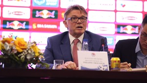 HLV Troussier: ‘Tôi chấm được 14, 15 cầu thủ ở đội U20 Việt Nam’