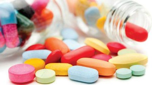 Bộ Y tế ngừng tiếp nhận hồ sơ cấp phép nhập khẩu thuốc của 3 công ty dược
