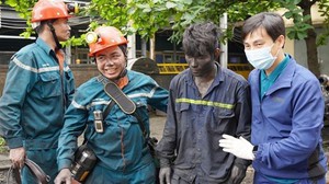 Quảng Ninh: Cứu hộ thành công 2 công nhân sau sự cố tụt lò khai thác than
