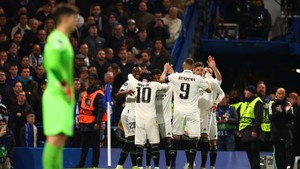 Tin nóng bóng đá sáng 19/4: Real và Milan vào bán kết C1, Courtois chọc tức CĐV Chelsea