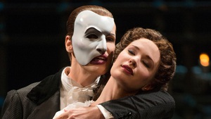 'Bóng ma trong nhà hát' hạ màn ở sân khấu Broadway sau 35 năm