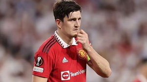 Tin bóng đá MU 29/4: Maguire rời MU để 'mơ EURO 2024', Ten Hag hết lời khen ngợi Bruno 