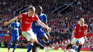 MU lập kỷ lục khó tin khi đánh bại Everton, bàn thắng quan trọng đến từ sai lầm khó hiểu của đối thủ