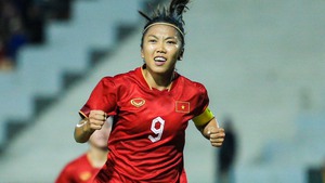 Đội trưởng Huỳnh Như ăn mừng như Ronaldo khi ghi bàn cho ĐT nữ Việt Nam ở chung kết SEA Games 32