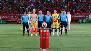 Cựu Trưởng ban Trọng tài VFF Dương Văn Hiền nói về bàn thắng bị mất của SLNA: ‘Trợ lý trọng tài đã mắc lỗi’