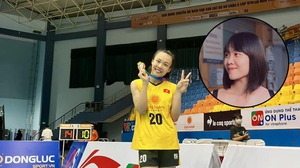 Hot girl bóng chuyền Tú Linh từ kẻ thay thế 'bất đắc dĩ' cực hay ở cúp châu Á đến kì vọng SEA Games