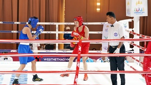 Đương kim Á quân boxing thế giới Nguyễn Thị Tâm thất bại cay đắng ở trận 'chung kết sớm' SEA Games