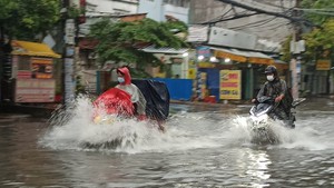 Thành phố Hồ Chí Minh đề phòng mưa lớn trong 10 ngày tới