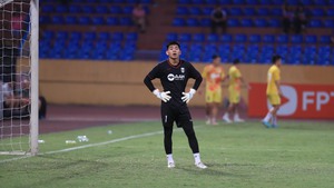 Thủ môn trẻ SLNA được gọi lên đội U23 Việt Nam chỉ sau một trận tỏa sáng