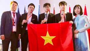 Ba thí sinh Việt Nam giành Huy chương Olympic Sinh học quốc tế năm 2023