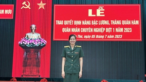 'Tiên cá' Ánh Viên khoe việc trở thành trung tá trẻ nhất Việt Nam, màn 'Flex' khiến ai cũng nể phục