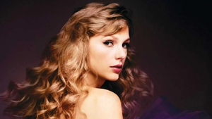Taylor Swift có album quán quân thứ 12 trên Billboard