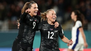 Sút hỏng penalty, ĐT nữ New Zealand vẫn gây tiếng vang lớn ở trận mở màn World Cup nữ 2023