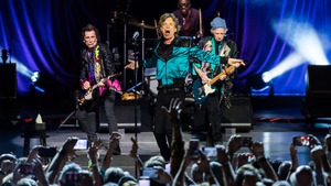 Trưởng nhóm 'The Rolling Stones': Tuổi 80 rực rỡ của Mick Jagger