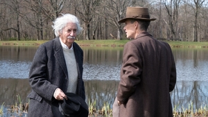 Giải thích kết phim 'Oppenheimer': Cha đẻ bom nguyên tử đã nói gì với Albert Einstein?