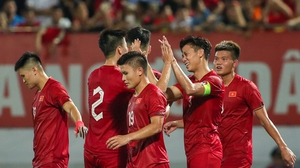 Đội tuyển Việt Nam của HLV Troussier tái đấu Trung Quốc, gặp toàn đối thủ mạnh trong tháng 10