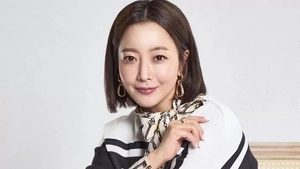 Kim Hee Sun tái hợp Thành Long đóng 'Thần thoại 2' sau 18 năm