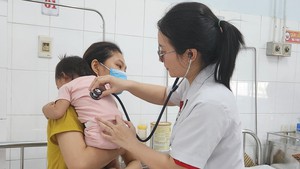 Thành phố Hồ Chí Minh được cung ứng thuốc điều trị tay chân miệng