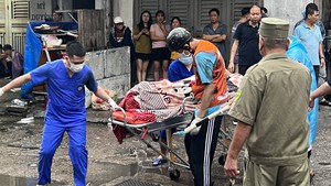Khoảng 40 người thương vong trong vụ cháy ở chung cư mini quận Thanh Xuân