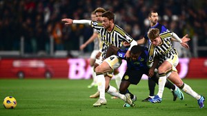 Juventus thách thức Inter trong cuộc đua Scudetto