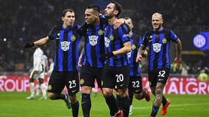 Cuộc đua vô địch Serie A: Inter Milan đáng sợ hơn nhờ… Juventus