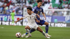 Bàn thắng của ngôi sao Liverpool không đủ giúp ĐT Nhật Bản tạo ra cuộc ngược dòng trước ĐT Iraq
