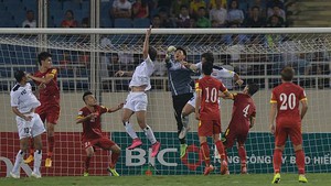 ĐT Việt Nam bất ngờ chọc thủng lưới Iraq nhờ pha tấn công sắc sảo, HLV đối phương sau trận phải khen ngợi 1 cầu thủ