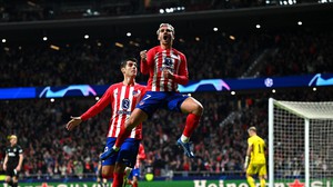 Atletico Madrid vs Sevilla (03h00, 26/1): Muốn xưng vương, phải xưng tên Griezmann-Morata