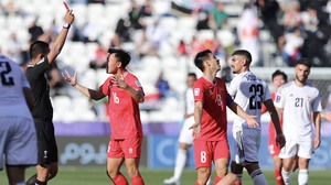 ĐT Việt Nam lập kỷ lục buồn ở Asian Cup: 2 thẻ đỏ, 3 lần chịu 11m và bài học đắt giá về VAR