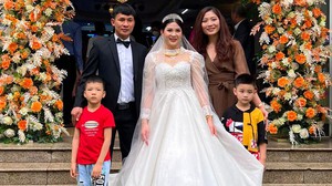 Hoa khôi bóng chuyền nổi tiếng Việt Nam bí mật kết hôn, làm ‘vợ người ta’ ở tuổi 29 nhưng vẫn không bỏ cuộc chơi