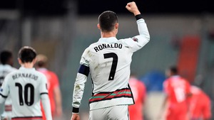 Huyền thoại về chiếc áo số 7 của Ronaldo ở ĐT Bồ Đào Nha