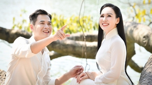 Hà Nội đầy hoài niệm trong MV mới của Sao Mai Khánh Ly