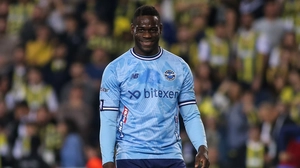 Balotelli hết thất nghiệp, nếu… 