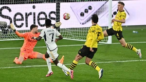 Lịch thi đấu bóng đá hôm nay 22/10: Trực tiếp Real Madrid vs Dortmund, Arsenal vs Shakhtar Donetsk