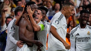 Real Madrid: 80 mét, 10 giây và hat-trick của Vinicius