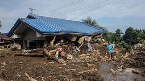 Philippines: Bão nhiệt đới Kong-rey mạnh lên thành siêu bão