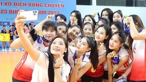 Đối chuyền đẹp nhất bóng chuyền Việt Nam nhận nhiệm vụ quan trọng trước khi lên đường dự giải đấu lớn