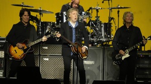 Paul McCartney và màn diễn "tráng lệ nhất trong lịch sử pop"